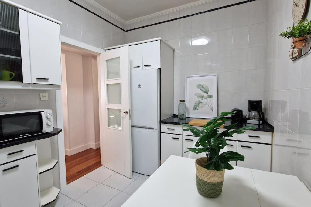 Cozy Apartment In The City Center By Aloha บิลเบา ภายนอก รูปภาพ